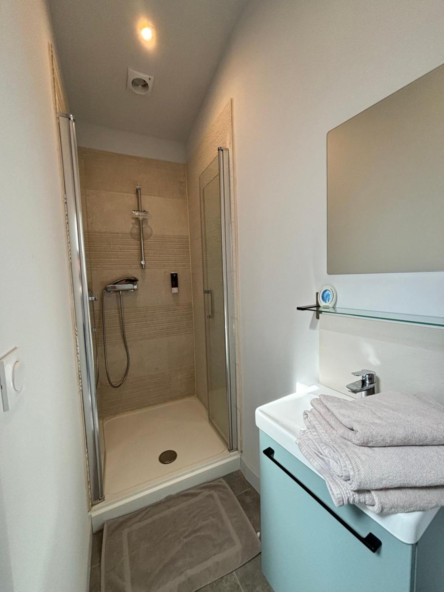 Chez Oma I 1 Appartement Independant Opi I 3 Chambres Privatives Avec Salle D Eau Et Salon Commun Cuisine Commune Wc Commun Patio Commun Avignon Exteriör bild